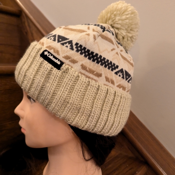 Columbia Unisex Sweater Weather Palmer Peak Pom Beanie Cream & gray - Picture 5 of 12